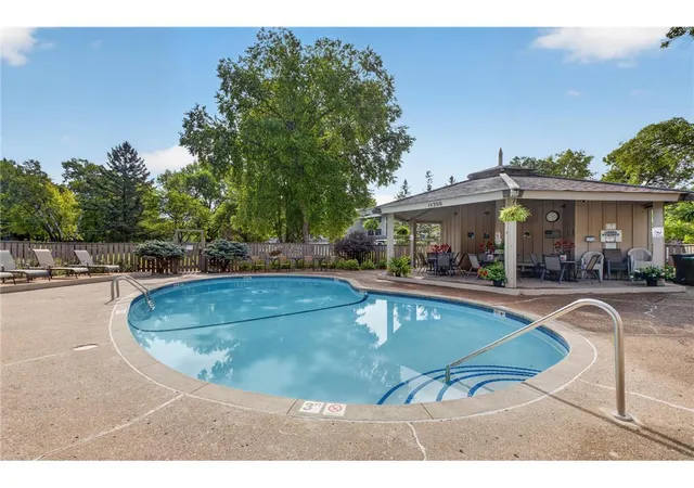 14411-fairway-dr-eden-prairie-mn-55344/hzid_bf3e322e