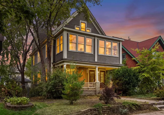 3116-17th-avenue-s-minneapolis-mn-55407/hzid_d4da5f49