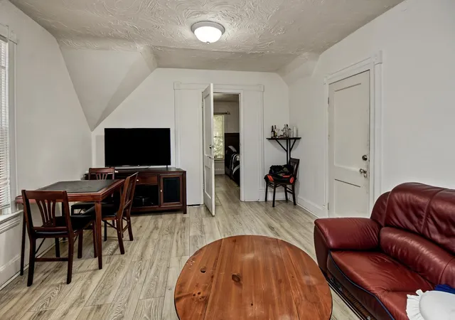 970-sherburne-ave-saint-paul-mn-55104/hzid_f3631687