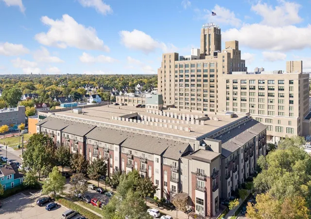 2900-11th-avenue-s-113-minneapolis-mn-55407/hzid_0c4cf799