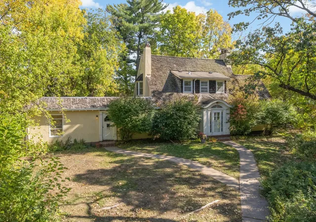 10-benhill-rd-saint-paul-mn-55105/hzid_8483e644