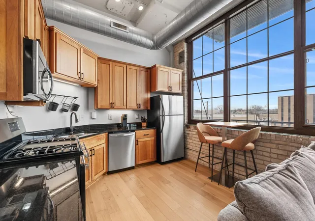 1901-e-hennepin-ave-306-minneapolis-mn-55413/hzid_7f698500