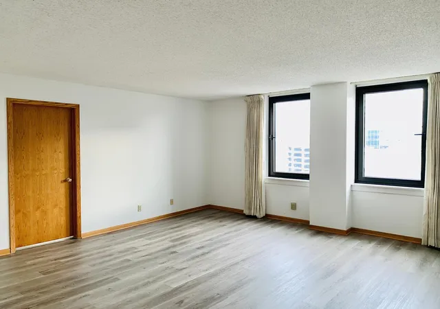 220-broadway-ave-s-911-rochester-mn-55904/hzid_d32cb049