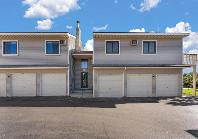 14835-endicott-way-117-saint-paul-mn-55124/hzid_c8c32228