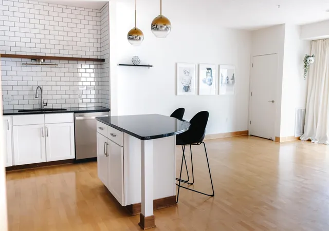 4750-53rd-street-e-103-minneapolis-mn-55417/hzid_6edd420f