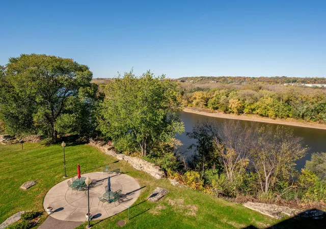 1021-sibley-memorial-hwy-204-mendota-heights-mn-55118/hzid_c30fa298