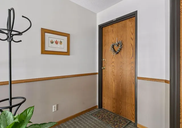 2525-concord-way-123-saint-paul-mn-55120/hzid_b3d839a6