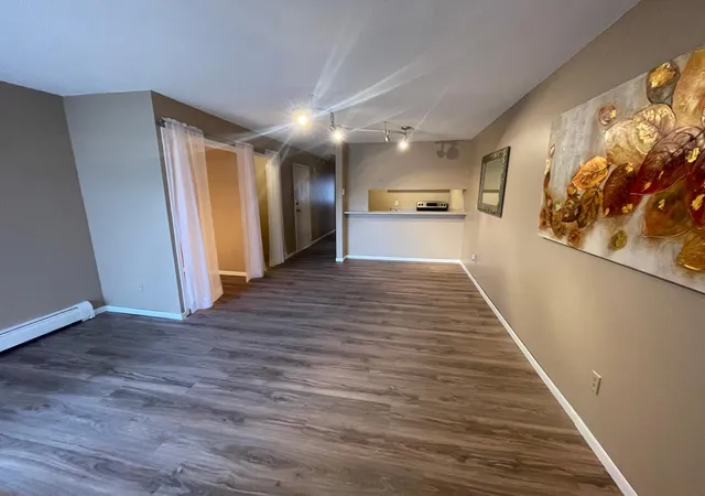 12924-nicollet-ave-201-burnsville-mn-55337/hzid_1e8c9019