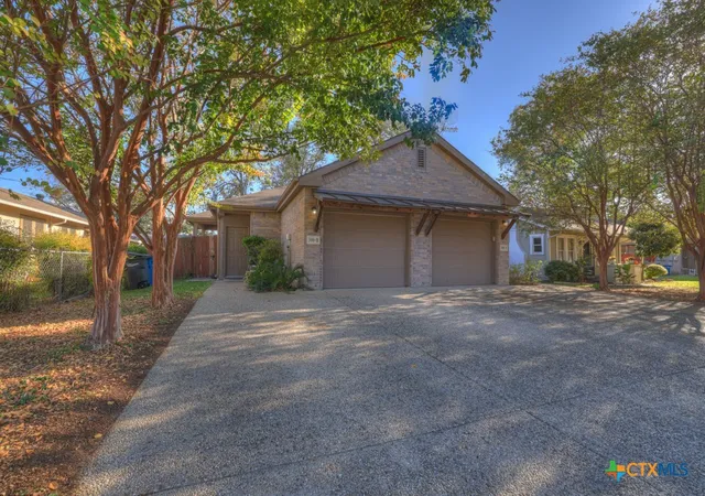 388-e-faust-st-new-braunfels-tx-78130/hzid_34cfe174