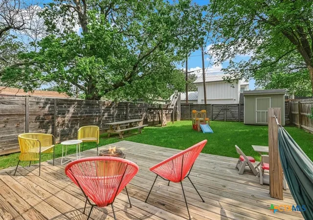 1705-e-14th-street-b-austin-tx-78702/hzid_1e24a160