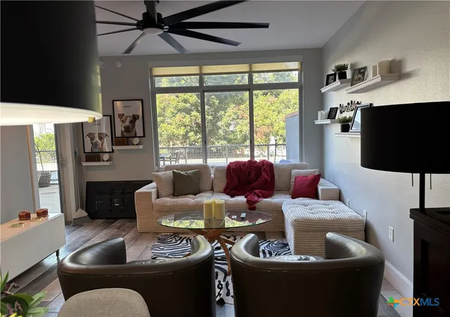 54-rainey-st-austin-tx-78701/hzid_970982cd
