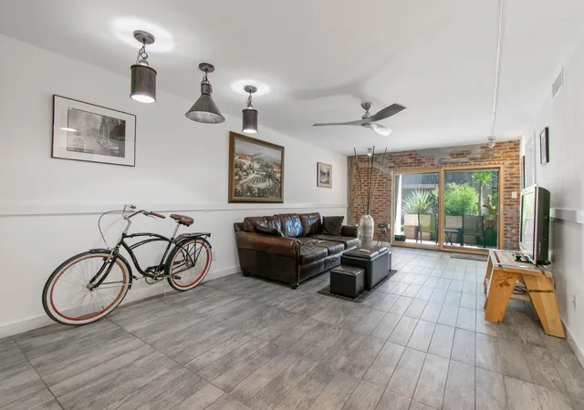 7436-e-chaparral-rd-126-b-scottsdale-az-85250/hzid_c9540e4b