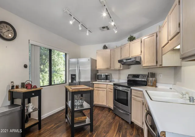 15050-n-thompson-peak-pkwy-2001-scottsdale-az-85260/hzid_c695d6e6