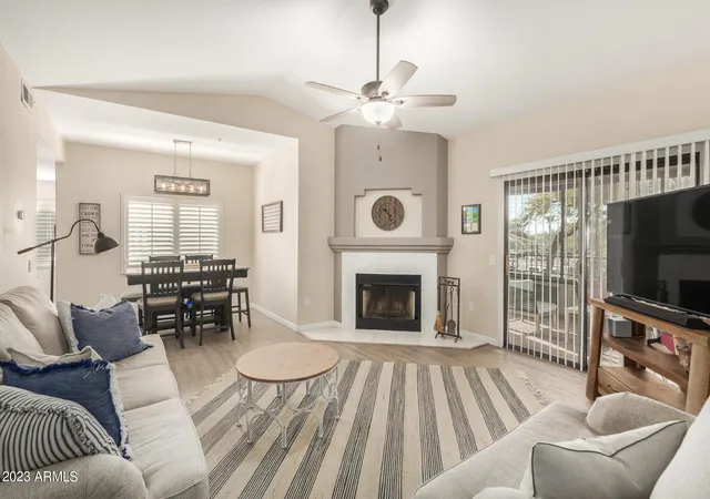 15050-n-thompson-peak-pkwy-2063-scottsdale-az-85260/hzid_4dc7c910