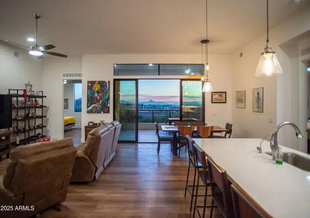 5250-e-deer-valley-dr-403-phoenix-az-85054/hzid_4dfb1879