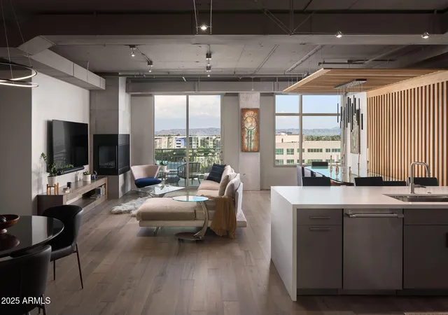 2211-e-camelback-rd-605-phoenix-az-85016/hzid_d6ce5663
