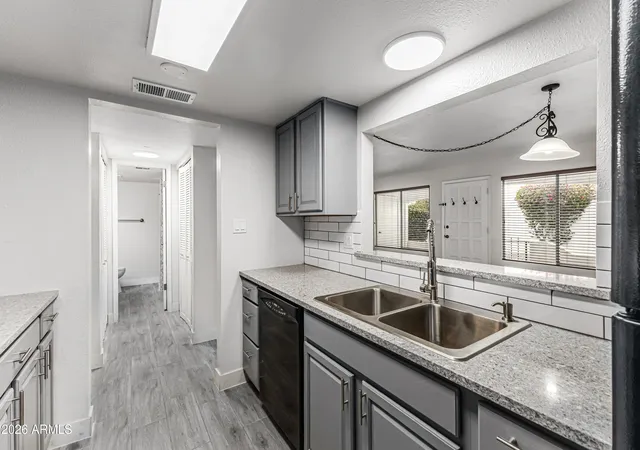 240-s-old-litchfield-rd-122-litchfield-park-az-85340/hzid_4bf144f8