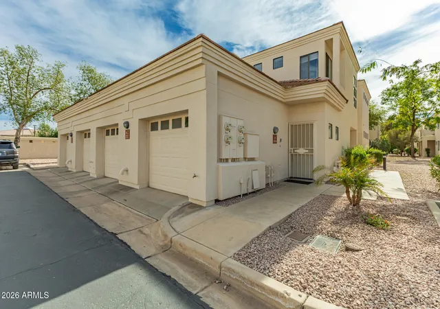 8270-n-hayden-rd-2004-scottsdale-az-85258/hzid_400aa4db