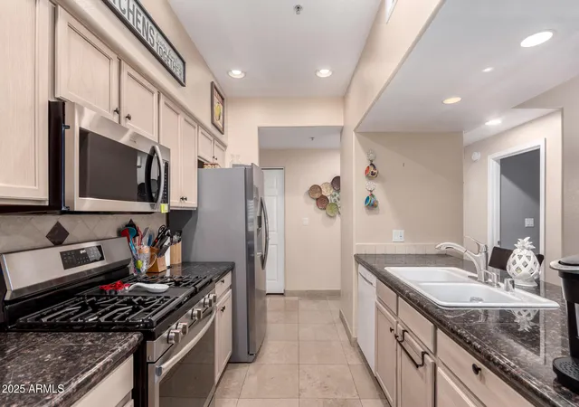 7401-w-arrowhead-clubhouse-dr-1023-glendale-az-85308/hzid_20369f6f
