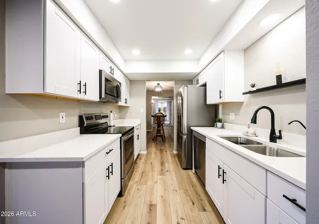 9125-e-purdue-ave-102-scottsdale-az-85258/hzid_2bdc5083
