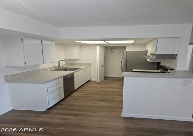 4608-w-maryland-ave-211-glendale-az-85301/hzid_61ed363f