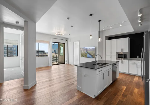 3131-n-central-ave-6002-phoenix-az-85012/hzid_17af9c92