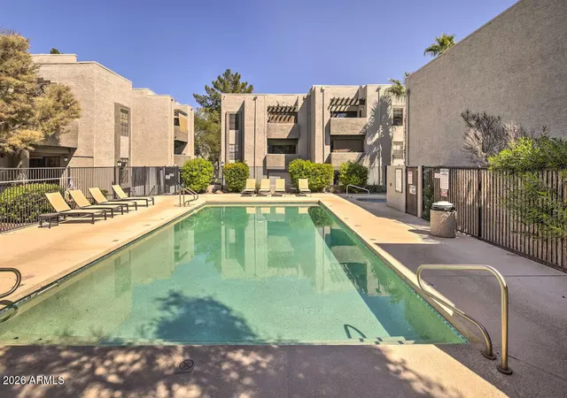 8020-e-thomas-rd-318-scottsdale-az-85251/hzid_55527a23