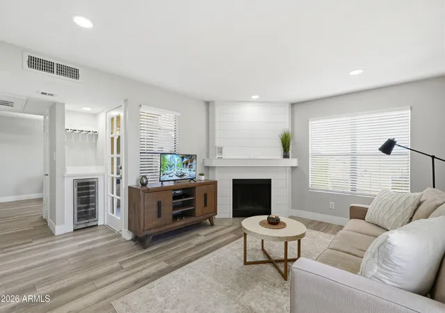 8787-e-mountain-view-rd-2059-scottsdale-az-85258/hzid_7f35220f