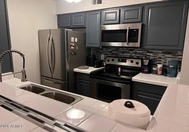 2025-e-campbell-ave-131-phoenix-az-85016/hzid_0c283d75