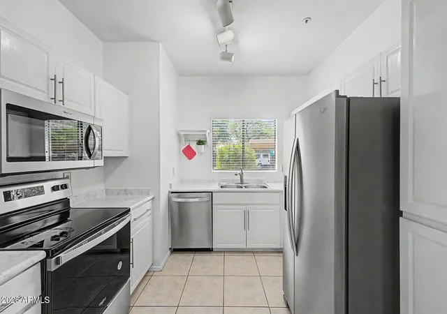 9600-n-96th-st-120-scottsdale-az-85258/hzid_fbc76c34