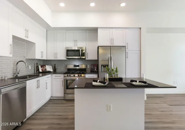 7300-e-earll-dr-1016-scottsdale-az-85251/hzid_0caf3e1c