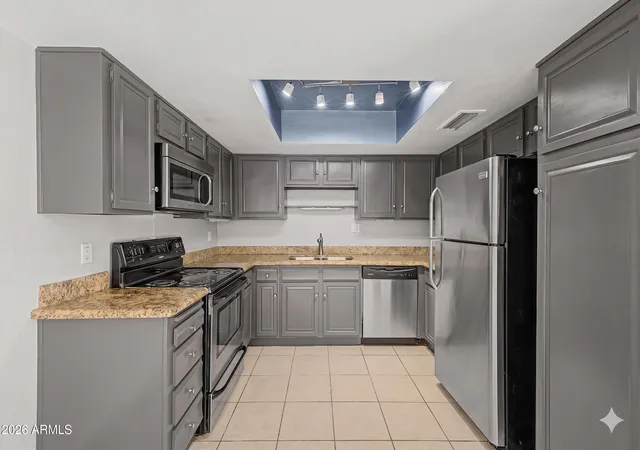 8430-n-central-ave-c-phoenix-az-85020/hzid_6d132bb8