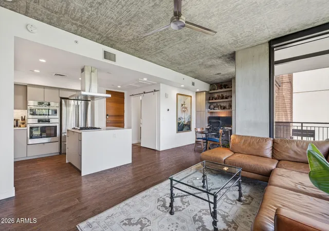100-w-portland-st-407-phoenix-az-85003/hzid_085d7f40