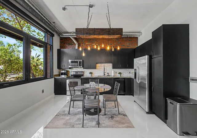 7301-e-3rd-avenue-121-scottsdale-az-85251/hzid_2f442999