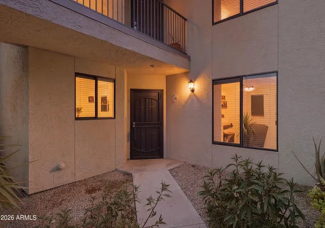 4925-e-desert-cvs-ave-153-scottsdale-az-85254/hzid_d4ce8061