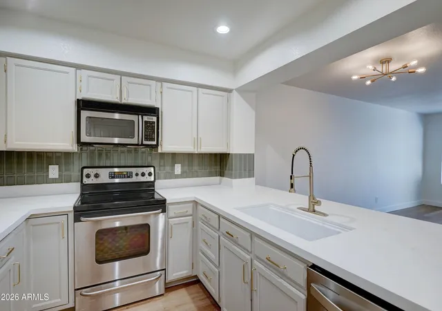10080-e-mountain-view-lake-dr-d311-scottsdale-az-85258/hzid_d7cae8f1