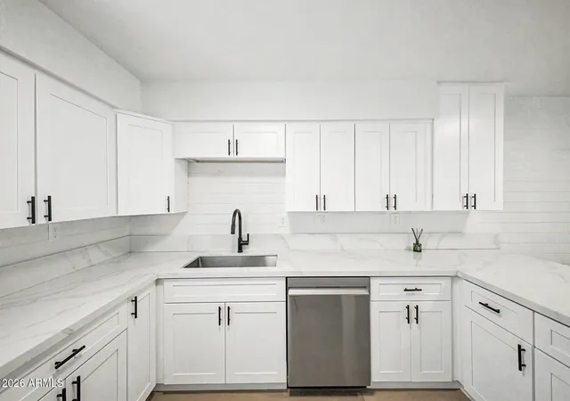 3505-e-campbell-ave-11-phoenix-az-85018/hzid_f51abaea