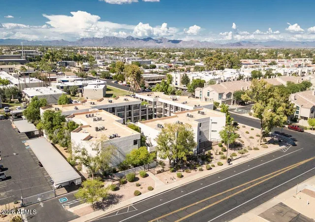 7494-e-earll-dr-115-scottsdale-az-85251/hzid_d7ff4678