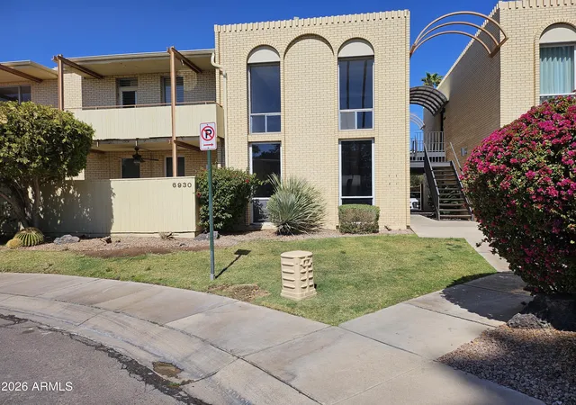 6930-e-3rd-street-scottsdale-az-85251/hzid_56f3a122