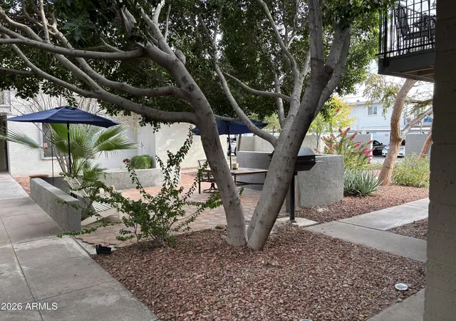 4111-e-camelback-rd-17-phoenix-az-85018/hzid_82e62b6b
