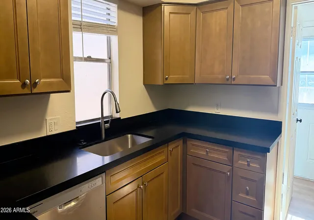 231-n-robson-2-mesa-az-85201/hzid_831c6995