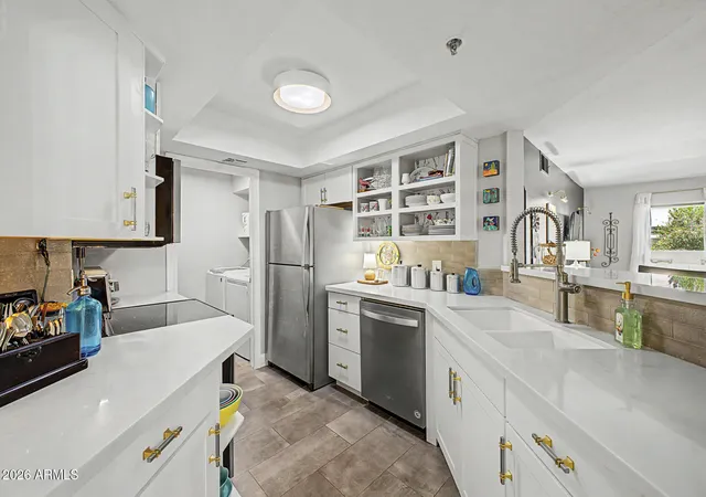 5104-n-32nd-street-123-phoenix-az-85018/hzid_bddddc7a