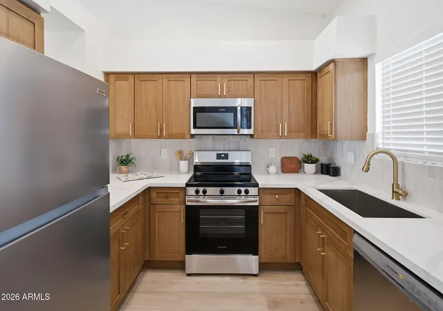 6230-n-33rd-ave-103-phoenix-az-85017/hzid_ef156b78