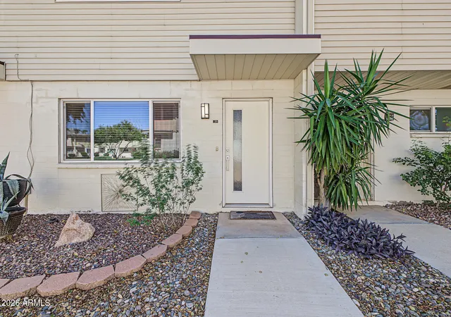 8211-e-garfield-st-j3-scottsdale-az-85257/hzid_2cc851ea