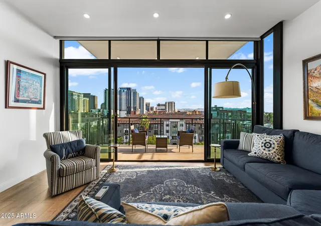 208-w-portland-st-662-phoenix-az-85003/hzid_97b4870c