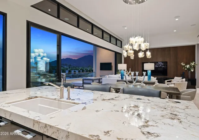 6587-n-palmeraie-blvd-2046-paradise-valley-az-85253/hzid_be73d831