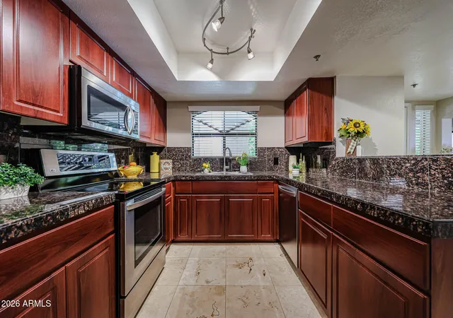 5104-n-32nd-street-208-phoenix-az-85018/hzid_f66faef0