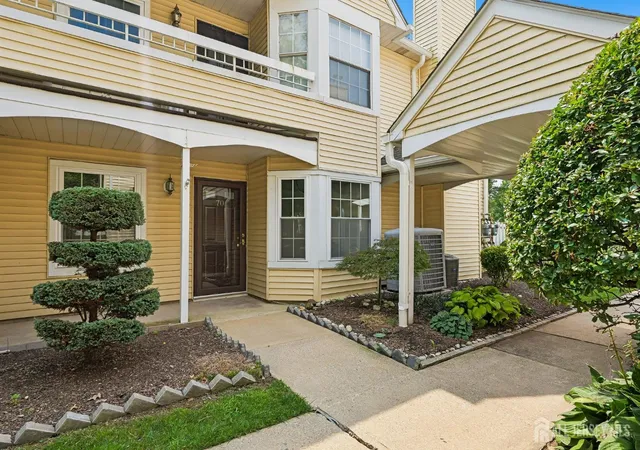 70-mill-run-w-hightstown-nj-08520/hzid_84fe8255
