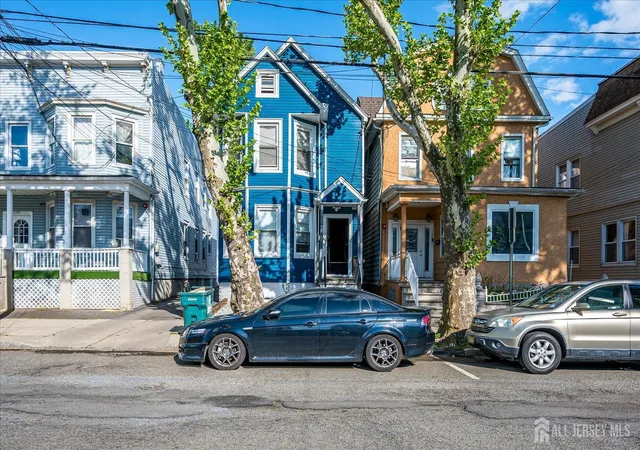 168-1st-street-perth-amboy-nj-08861/hzid_34d7b3b6