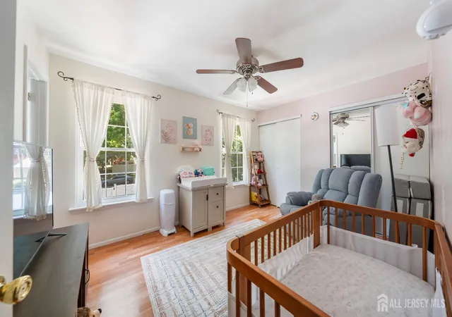 35-e-byrnes-ln-sayreville-nj-08872/hzid_0b69517c